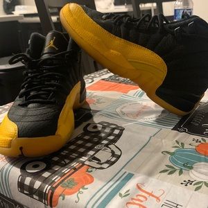 Size 4 Jordan 12s in condition